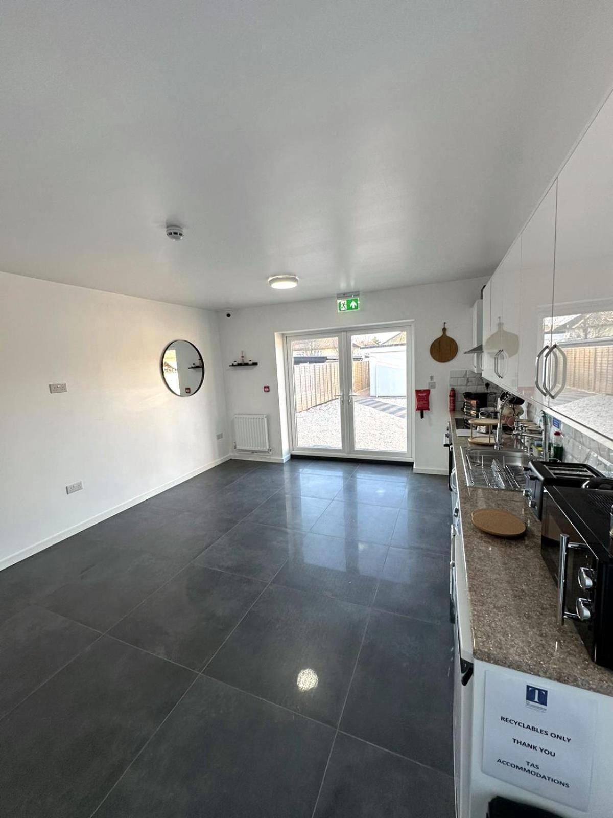 Newmarket Road Studios And Suites By Tas Accommodations Κέμπριτζ Εξωτερικό φωτογραφία